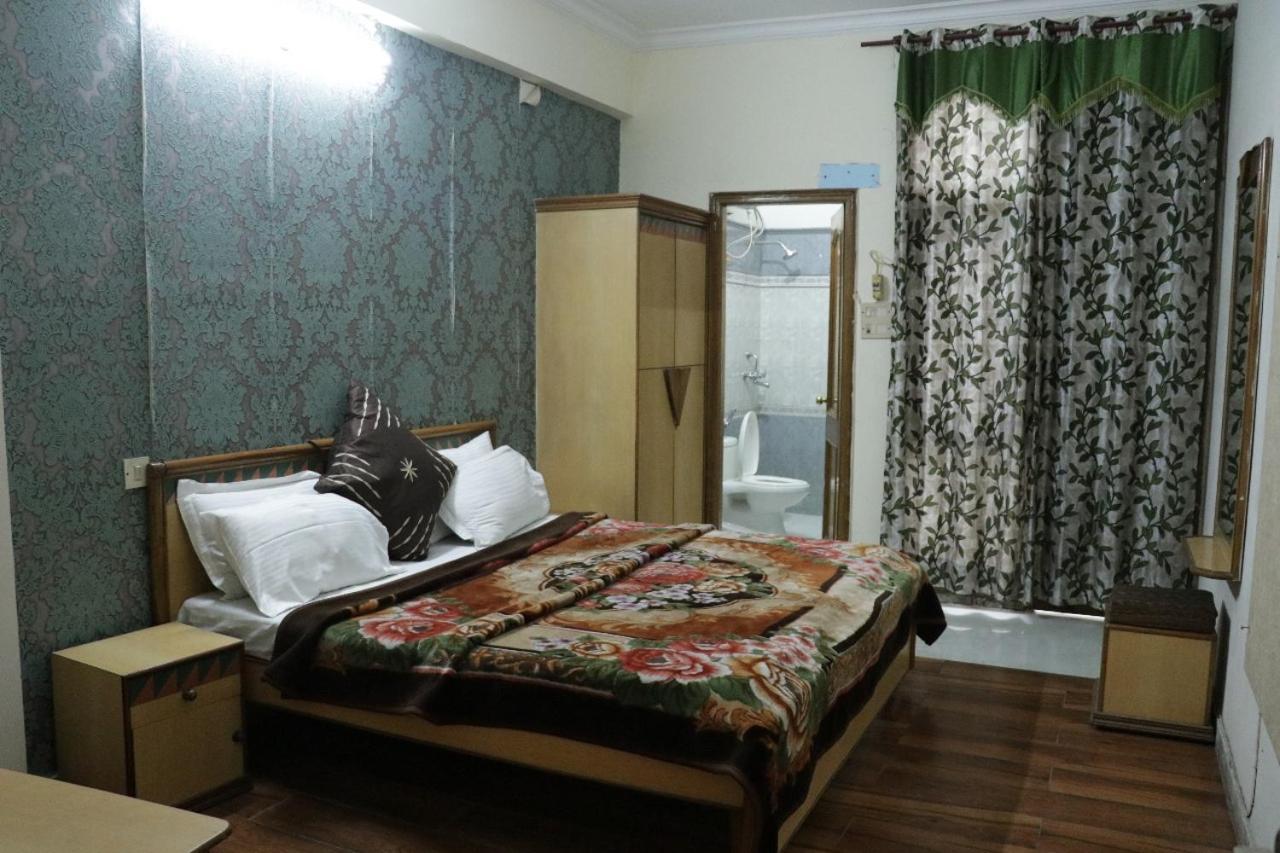 Hotel Royal Palace Dźalandhar Zewnętrze zdjęcie